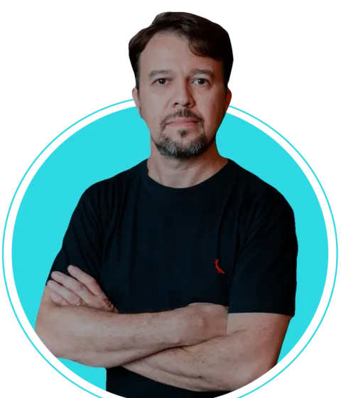 Foto de Dr. Gustavo D. Silva, coordenador dos cursos AHA na EME Doctors